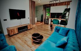 Jacuzzi Apartment